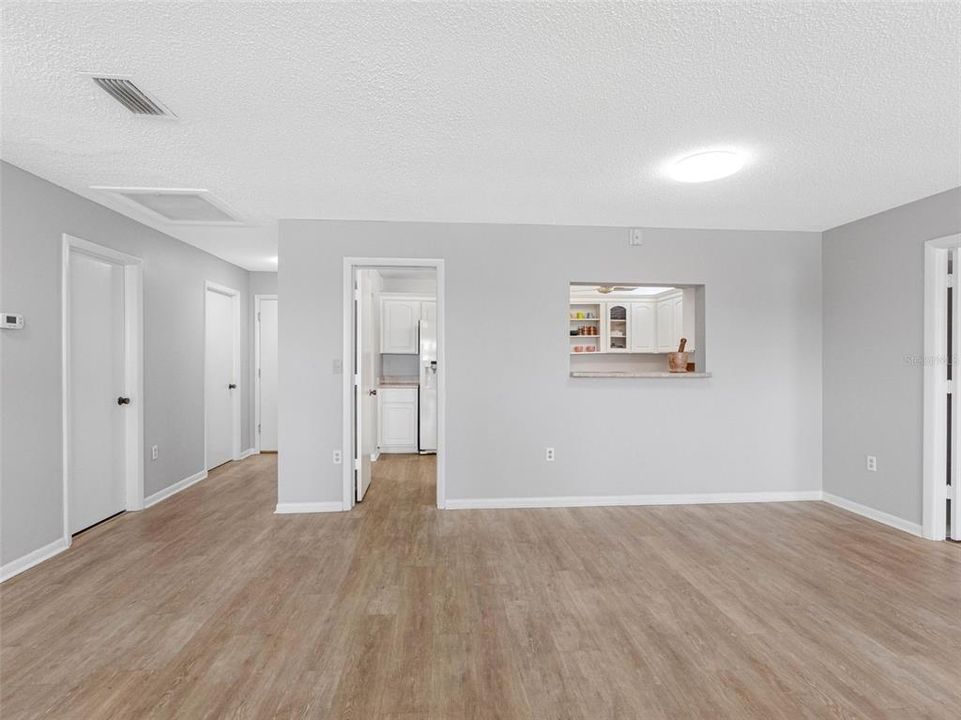 На продажу: $398,000 (2 спален, 2 ванн, 1580 Квадратных фут)