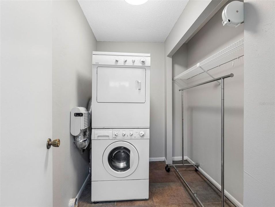 На продажу: $398,000 (2 спален, 2 ванн, 1580 Квадратных фут)