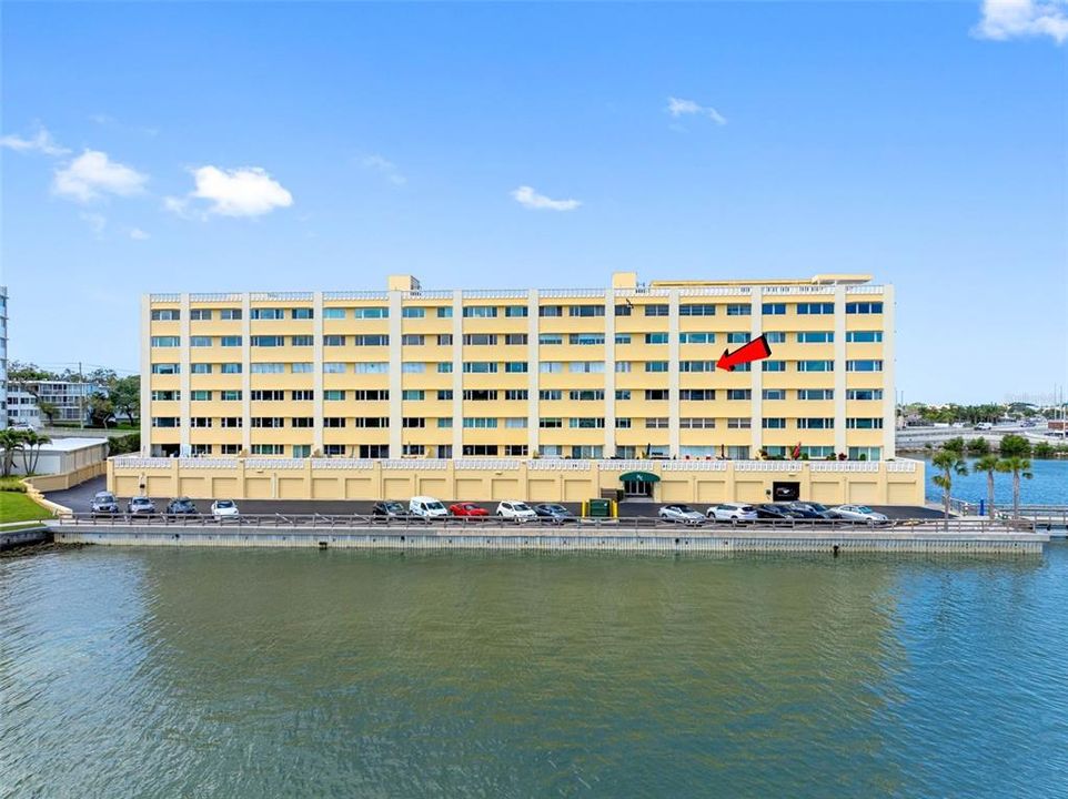 На продажу: $398,000 (2 спален, 2 ванн, 1580 Квадратных фут)