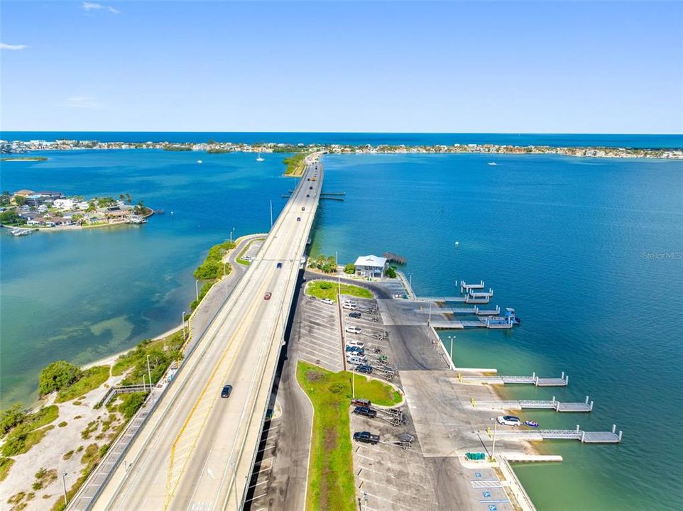 На продажу: $398,000 (2 спален, 2 ванн, 1580 Квадратных фут)