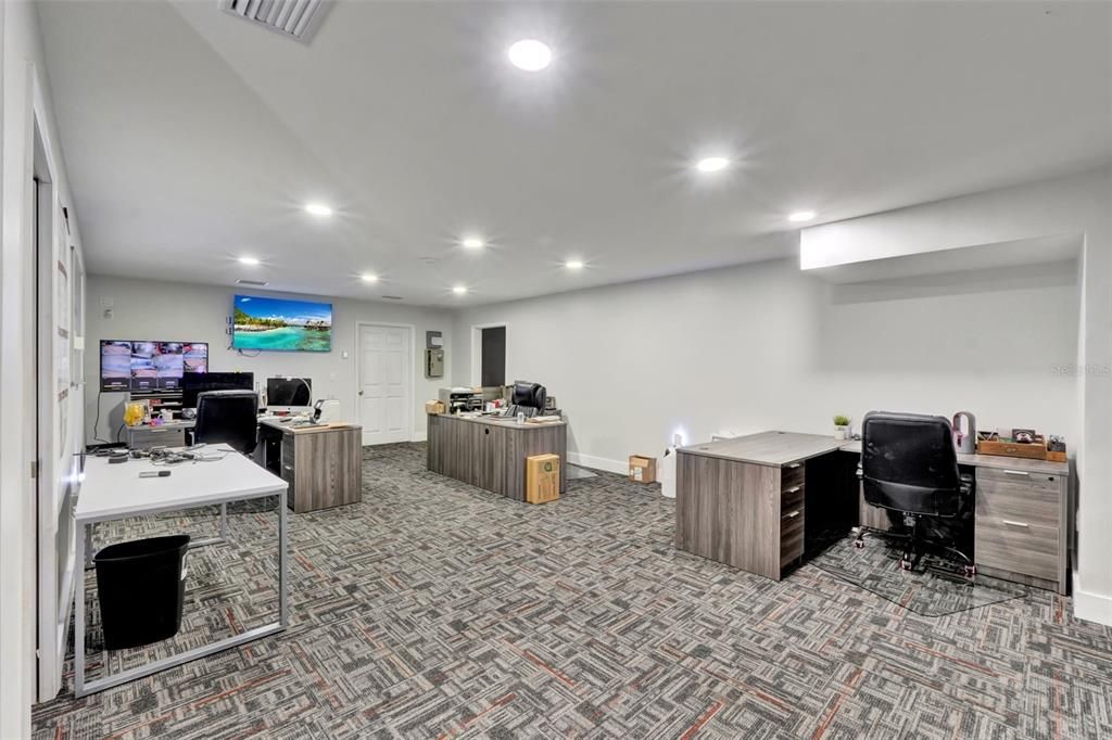 На продажу: $6,000,000 (0 спален, 0 ванн, 0 Квадратных фут)