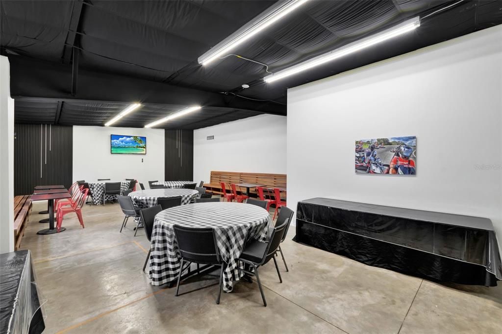 На продажу: $6,000,000 (0 спален, 0 ванн, 0 Квадратных фут)