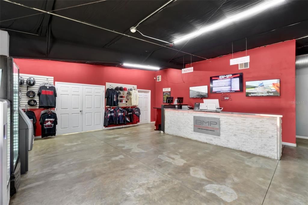 На продажу: $6,000,000 (0 спален, 0 ванн, 0 Квадратных фут)