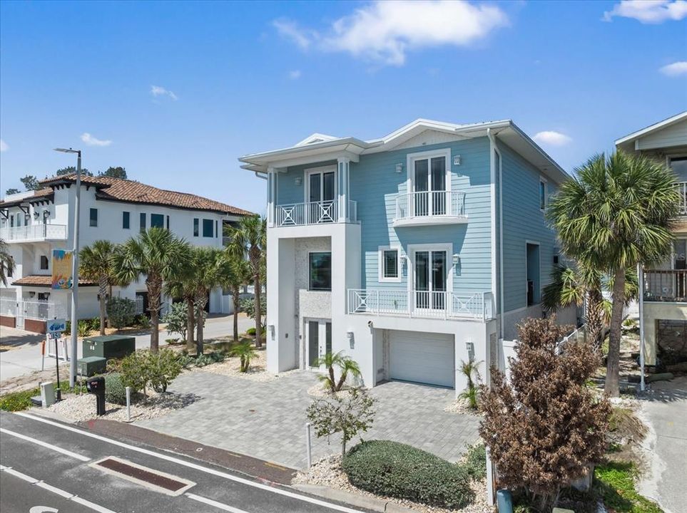 For Sale: $7,800,000 (4 beds, 4 baths, 4987 Square Feet)