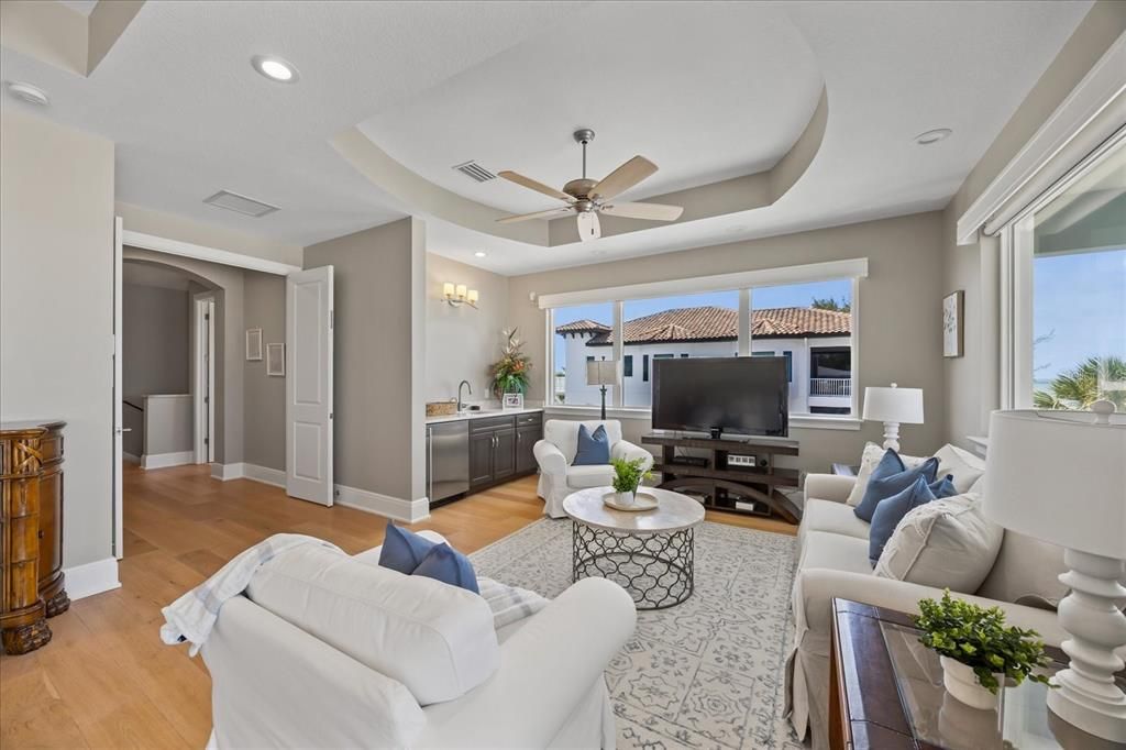 For Sale: $7,800,000 (4 beds, 4 baths, 4987 Square Feet)