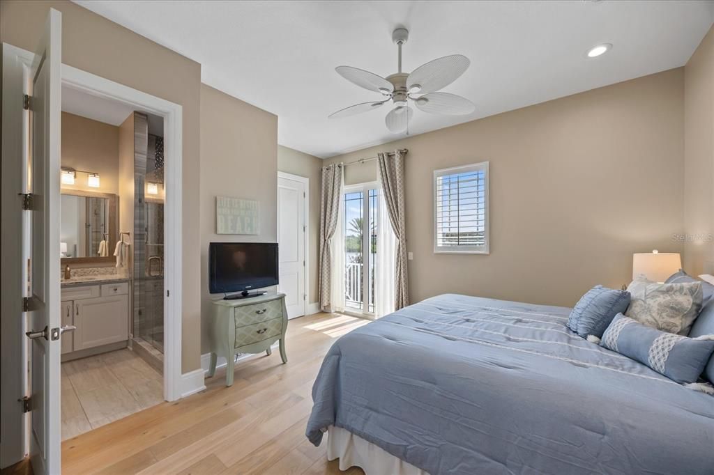 For Sale: $7,800,000 (4 beds, 4 baths, 4987 Square Feet)