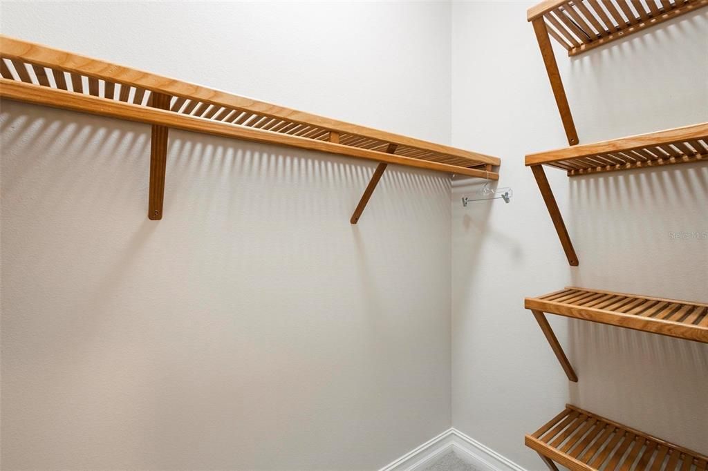 合同活跃: $1,890,000 (3 贝兹, 3 浴室, 3104 平方英尺)