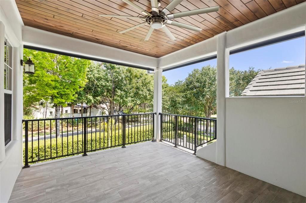 合同活跃: $1,890,000 (3 贝兹, 3 浴室, 3104 平方英尺)