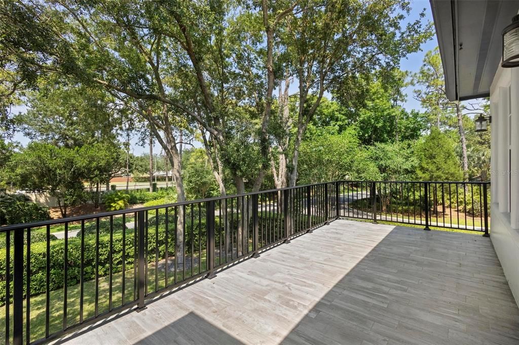 合同活跃: $1,890,000 (3 贝兹, 3 浴室, 3104 平方英尺)