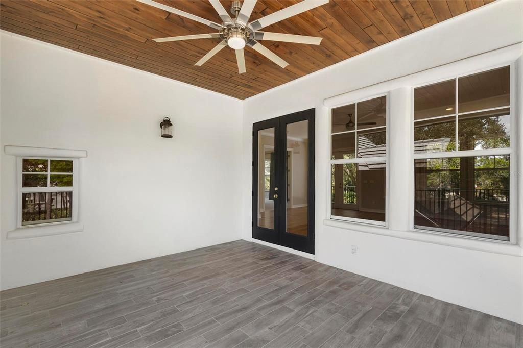 合同活跃: $1,890,000 (3 贝兹, 3 浴室, 3104 平方英尺)