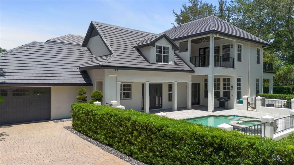 合同活跃: $1,890,000 (3 贝兹, 3 浴室, 3104 平方英尺)