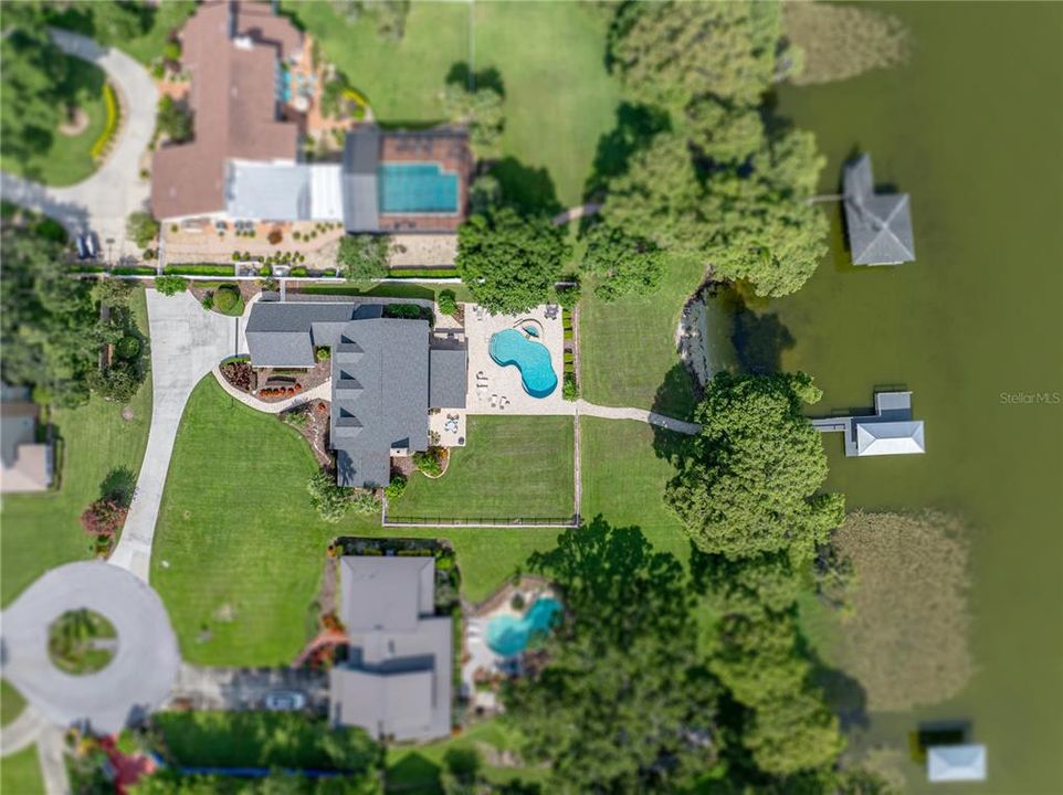 En Venta: $1,199,000 (3 camas, 3 baños, 2713 Pies cuadrados)