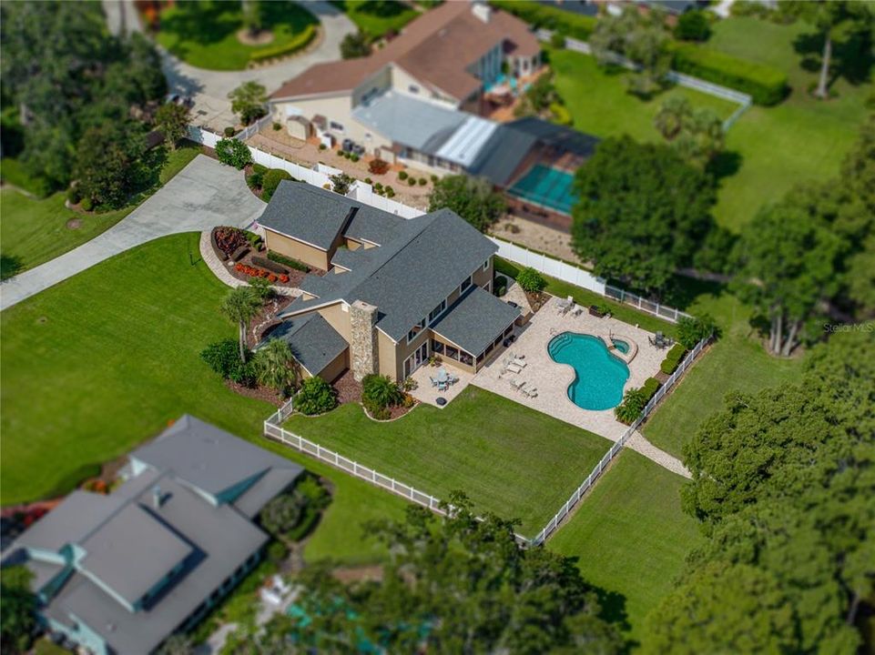 En Venta: $1,199,000 (3 camas, 3 baños, 2713 Pies cuadrados)