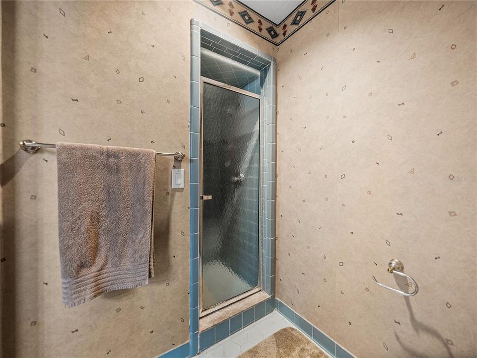 En Venta: $1,199,000 (3 camas, 3 baños, 2713 Pies cuadrados)