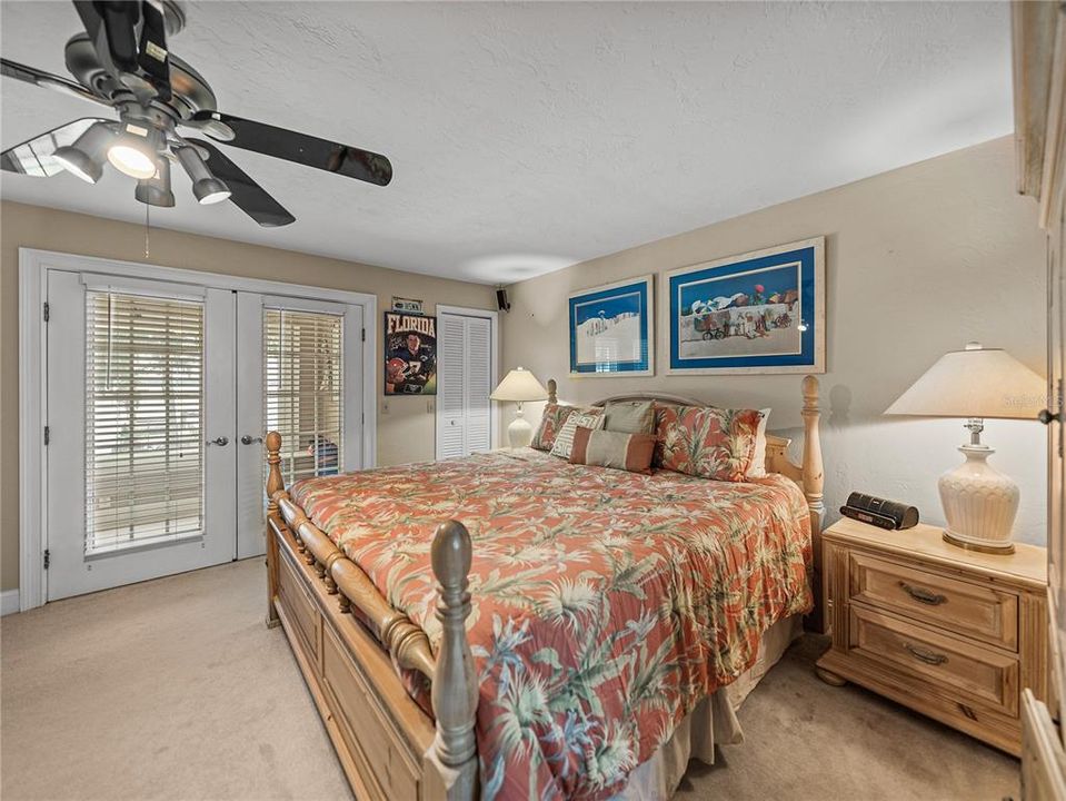 En Venta: $1,199,000 (3 camas, 3 baños, 2713 Pies cuadrados)