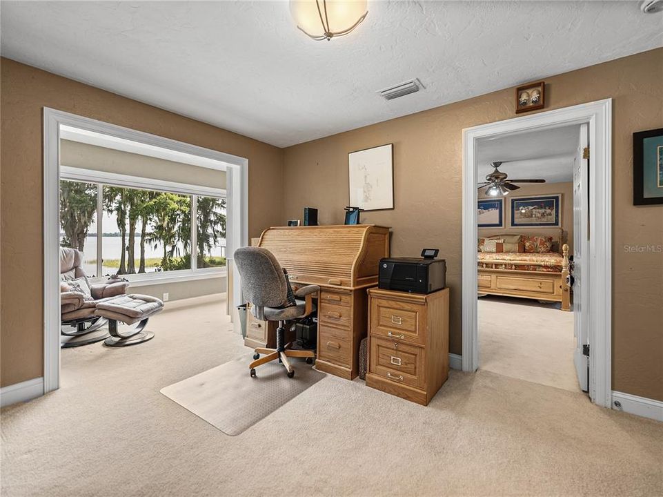 En Venta: $1,199,000 (3 camas, 3 baños, 2713 Pies cuadrados)