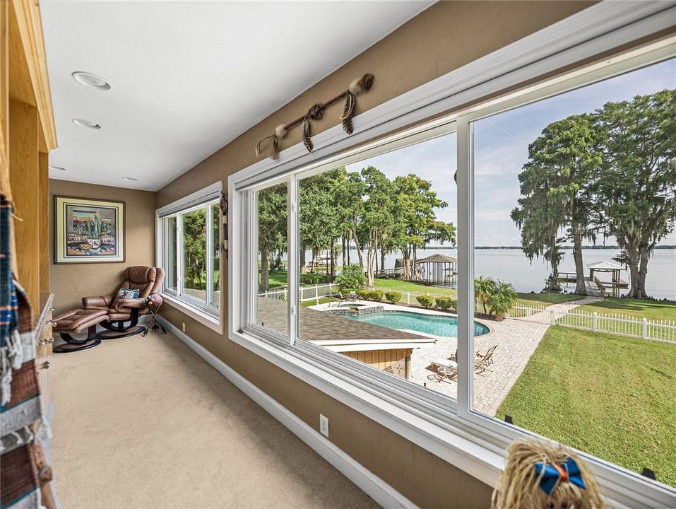 En Venta: $1,199,000 (3 camas, 3 baños, 2713 Pies cuadrados)