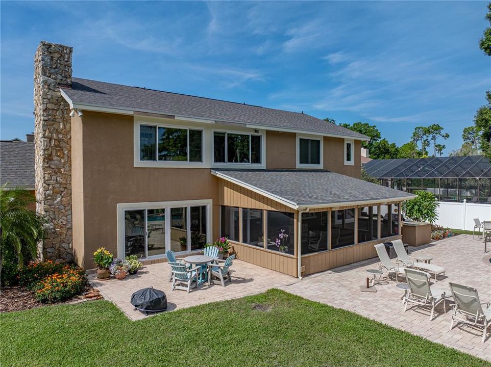 En Venta: $1,199,000 (3 camas, 3 baños, 2713 Pies cuadrados)