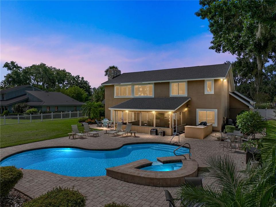 En Venta: $1,199,000 (3 camas, 3 baños, 2713 Pies cuadrados)