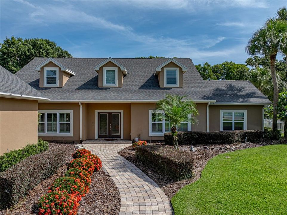 En Venta: $1,199,000 (3 camas, 3 baños, 2713 Pies cuadrados)