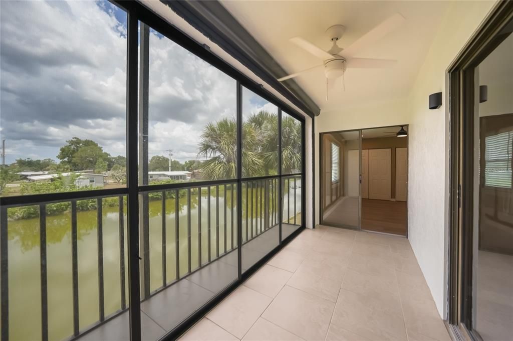 Под контрактом: $148,500 (2 спален, 2 ванн, 1240 Квадратных фут)