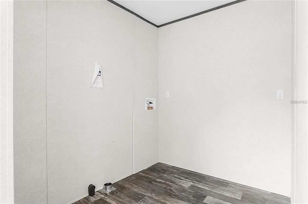 待售: $310,000 (3 贝兹, 2 浴室, 1560 平方英尺)