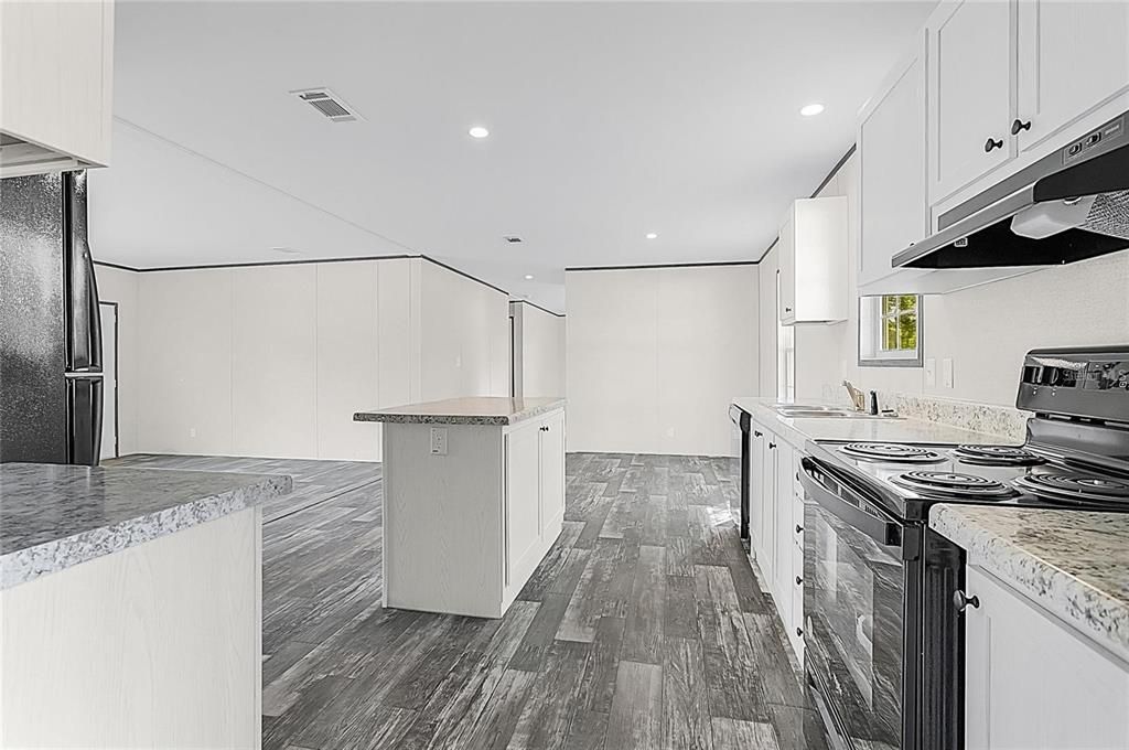 待售: $310,000 (3 贝兹, 2 浴室, 1560 平方英尺)