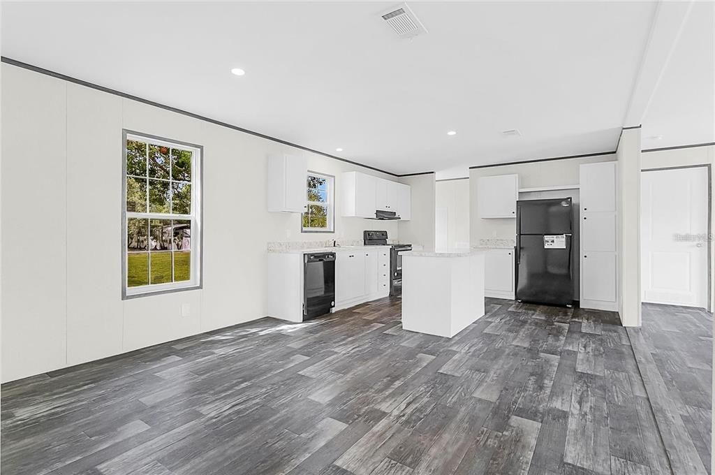 待售: $310,000 (3 贝兹, 2 浴室, 1560 平方英尺)