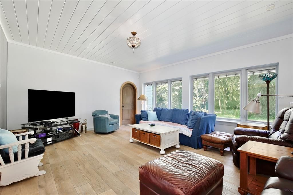 En Venta: $5,800,000 (4 camas, 2 baños, 3731 Pies cuadrados)