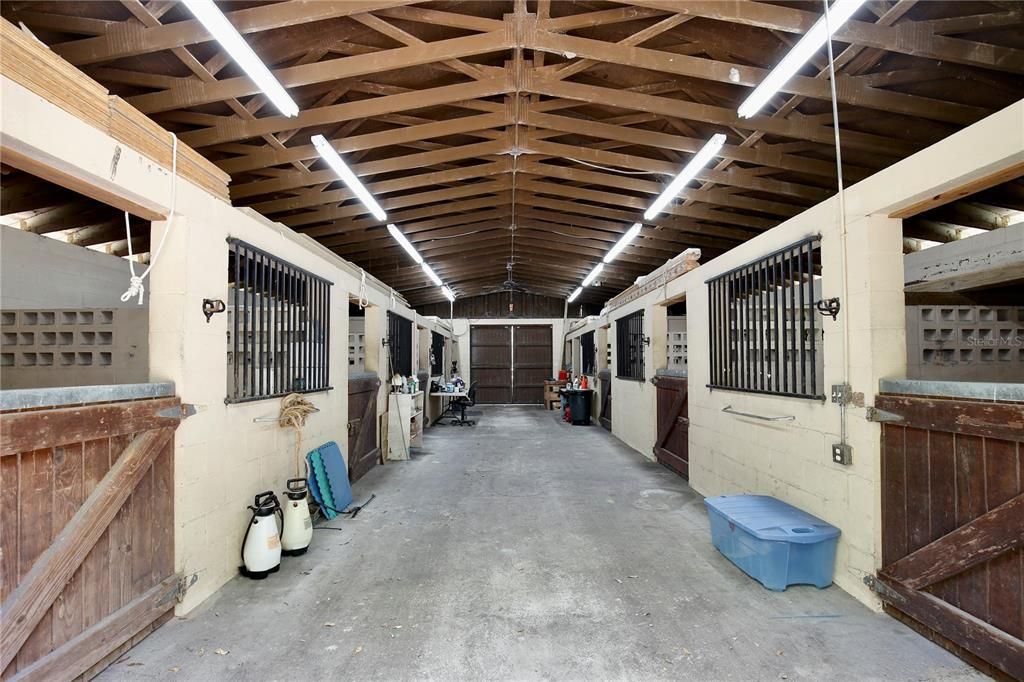 En Venta: $5,800,000 (4 camas, 2 baños, 3731 Pies cuadrados)