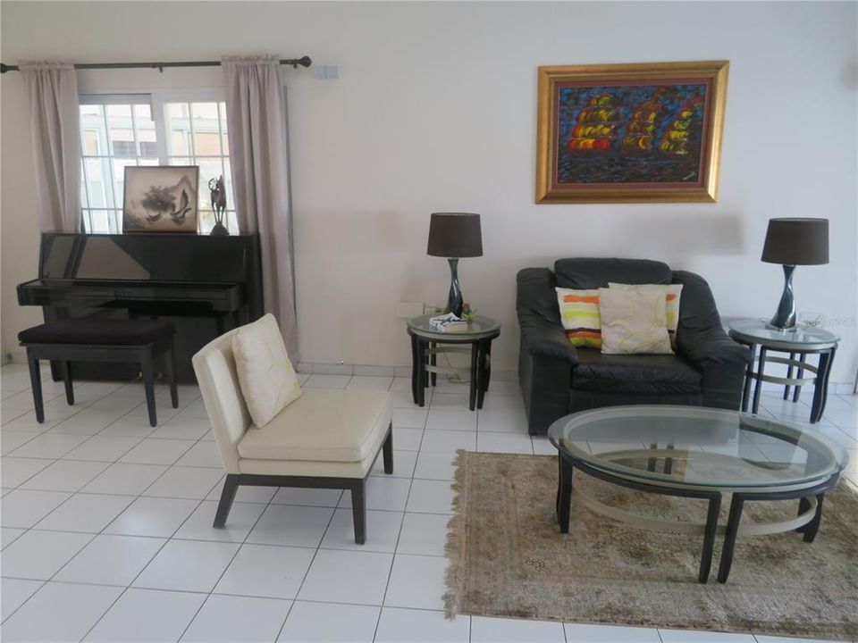 For Sale: $630,000 (5 beds, 3 baths, 2691 Square Feet)