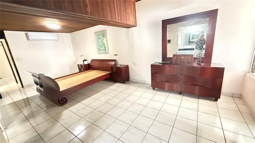 For Sale: $630,000 (5 beds, 3 baths, 2691 Square Feet)