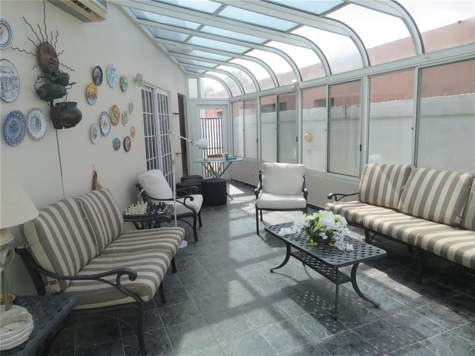 For Sale: $630,000 (5 beds, 3 baths, 2691 Square Feet)