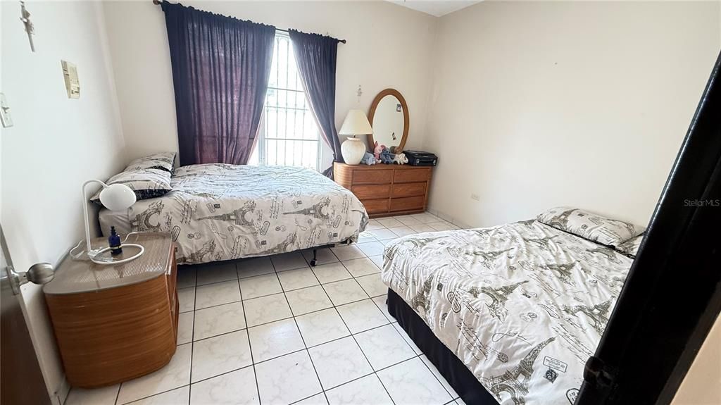 For Sale: $630,000 (5 beds, 3 baths, 2691 Square Feet)