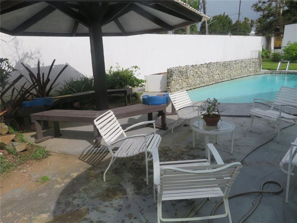 For Sale: $630,000 (5 beds, 3 baths, 2691 Square Feet)