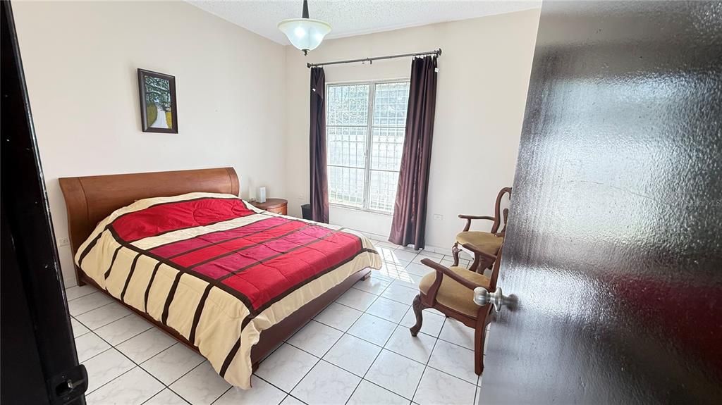 For Sale: $630,000 (5 beds, 3 baths, 2691 Square Feet)