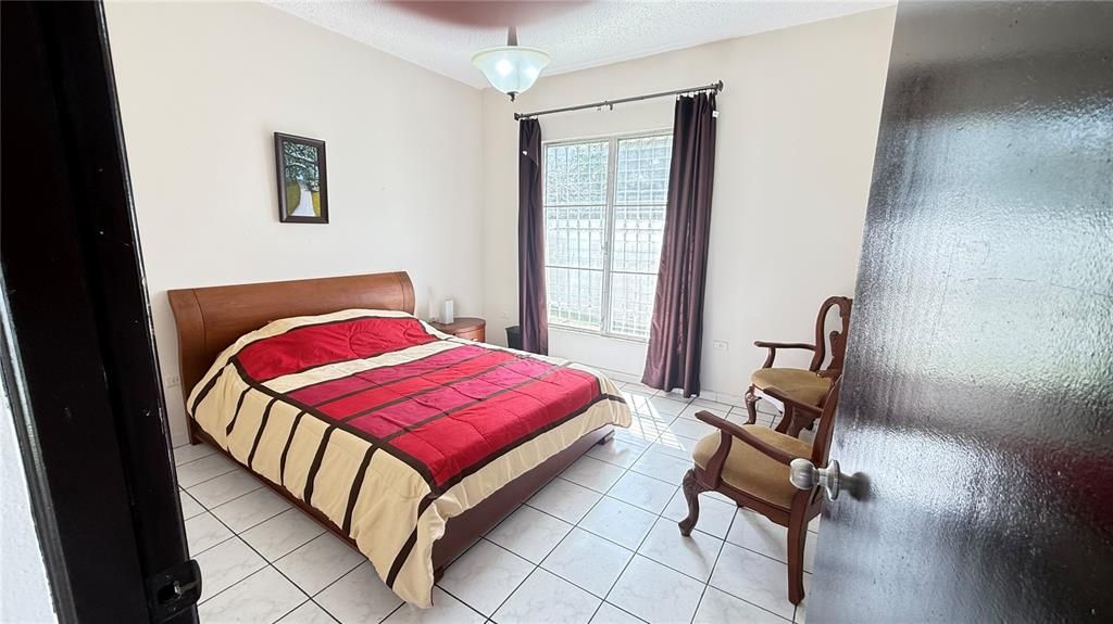 For Sale: $630,000 (5 beds, 3 baths, 2691 Square Feet)