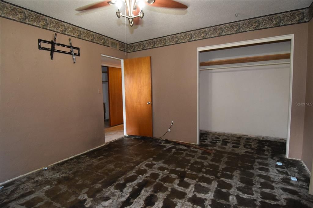 For Sale: $650,000 (3 beds, 2 baths, 2080 Square Feet)