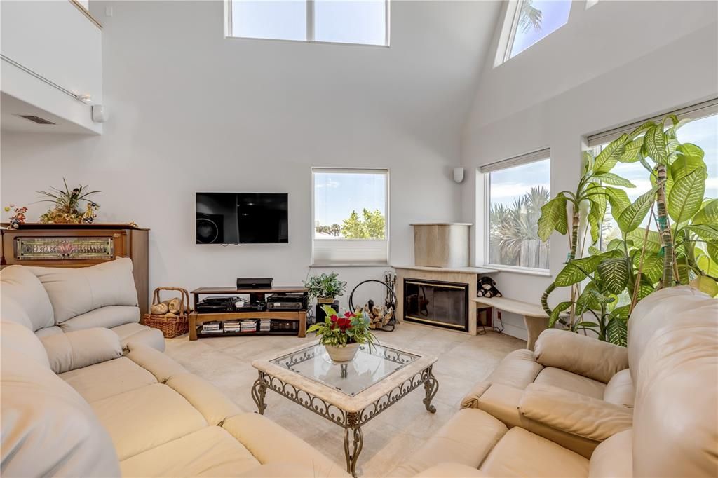 待售: $5,250,000 (5 贝兹, 4 浴室, 6606 平方英尺)