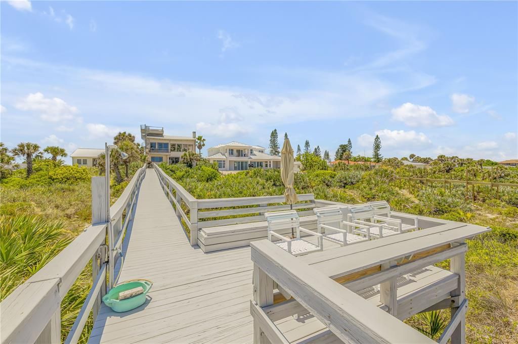 待售: $5,250,000 (5 贝兹, 4 浴室, 6606 平方英尺)