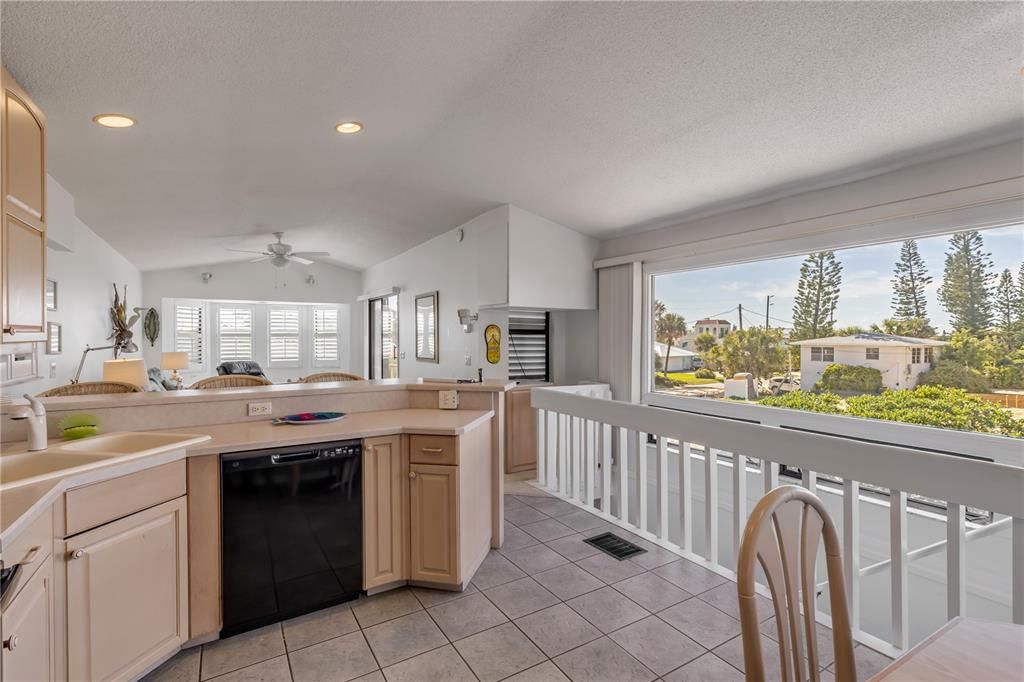 待售: $5,250,000 (5 贝兹, 4 浴室, 6606 平方英尺)