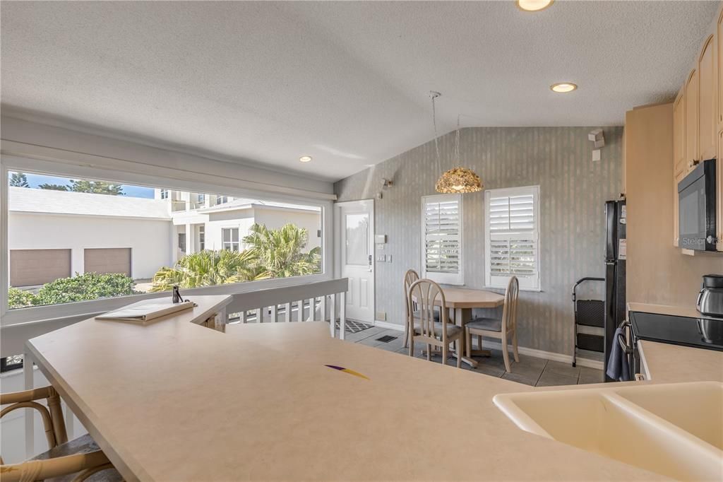 待售: $5,250,000 (5 贝兹, 4 浴室, 6606 平方英尺)