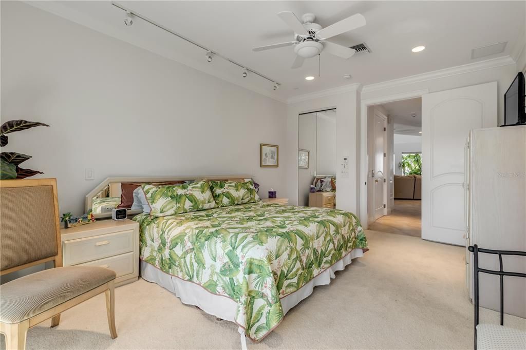 待售: $5,250,000 (5 贝兹, 4 浴室, 6606 平方英尺)