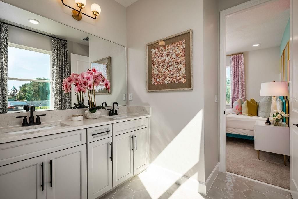 For Sale: $1,399,000 (5 beds, 4 baths, 3978 Square Feet)