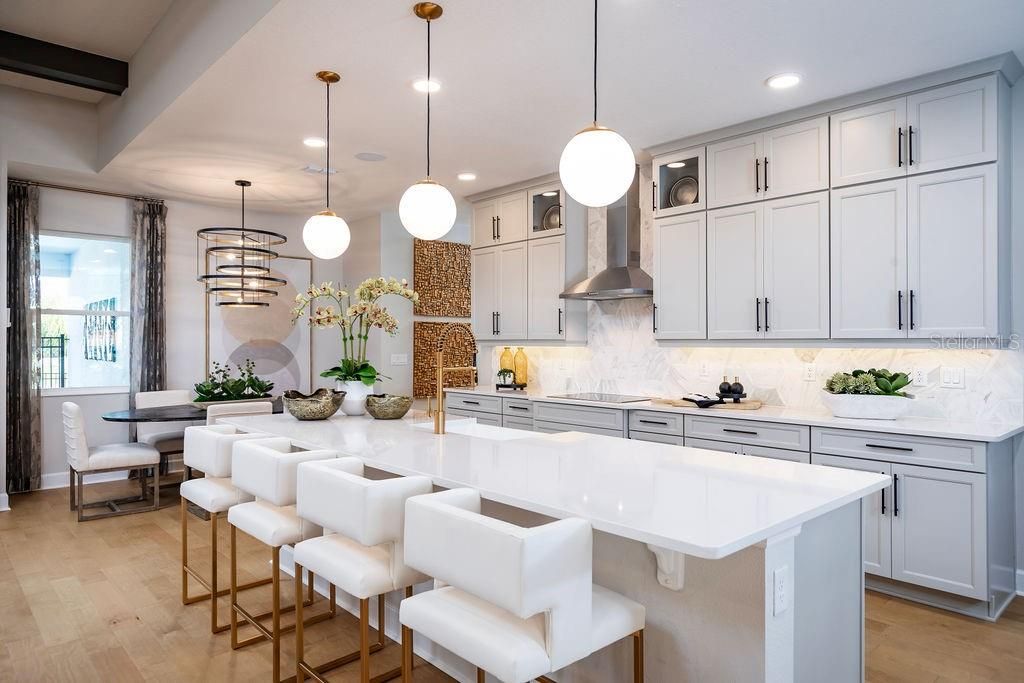 For Sale: $1,399,000 (5 beds, 4 baths, 3978 Square Feet)