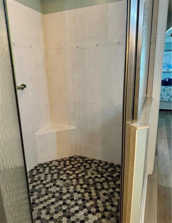 待售: $425,000 (2 贝兹, 2 浴室, 1759 平方英尺)