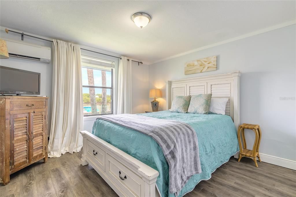 En Venta: $499,000 (2 camas, 2 baños, 888 Pies cuadrados)