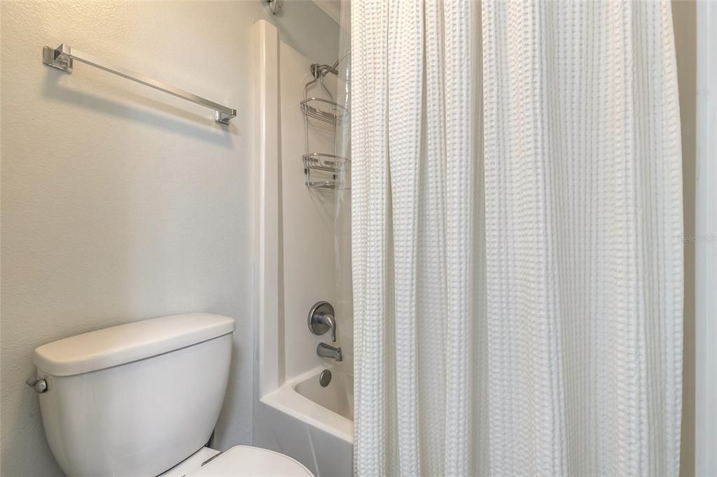 En Venta: $499,000 (2 camas, 2 baños, 888 Pies cuadrados)