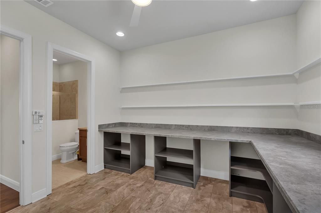 待售: $1,100,000 (4 贝兹, 4 浴室, 3197 平方英尺)