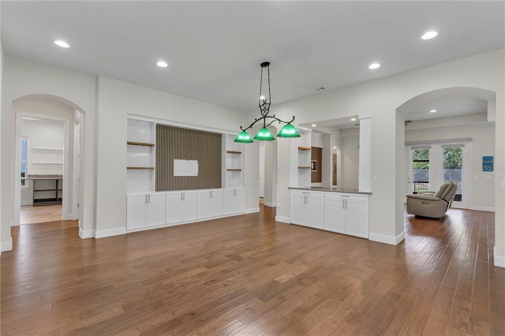 待售: $1,100,000 (4 贝兹, 4 浴室, 3197 平方英尺)